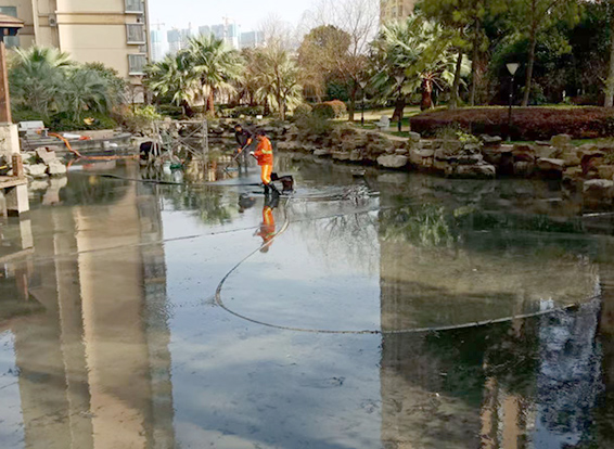 蒲县景观池淤泥清理